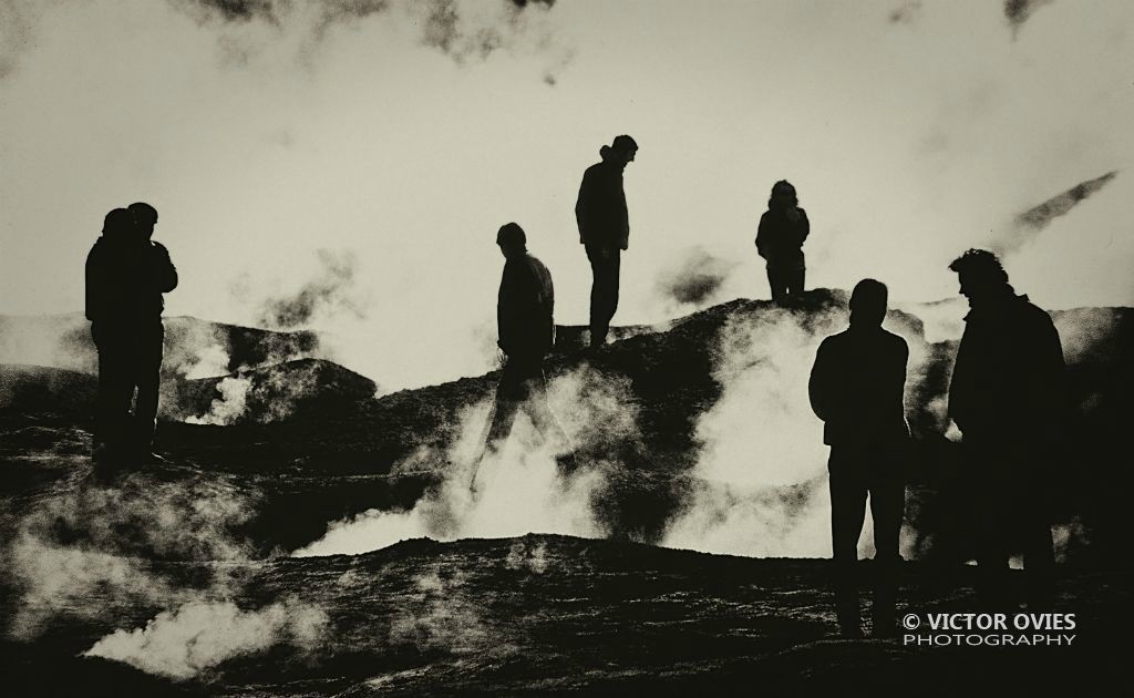 Walking on fire - Sol de mañana - Géiseres del Tatio (Atacama)